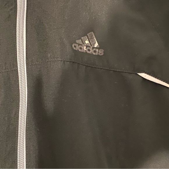 Youth Adidas Windbreaker - Picture 5 of 7